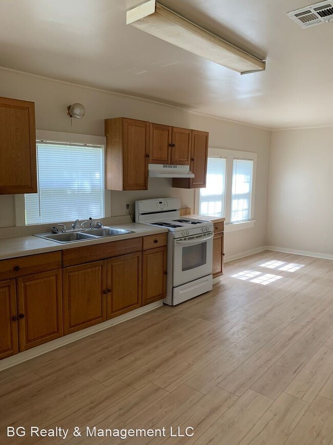 Building Photo - 3 br, 2 bath House - 808 Park Ave