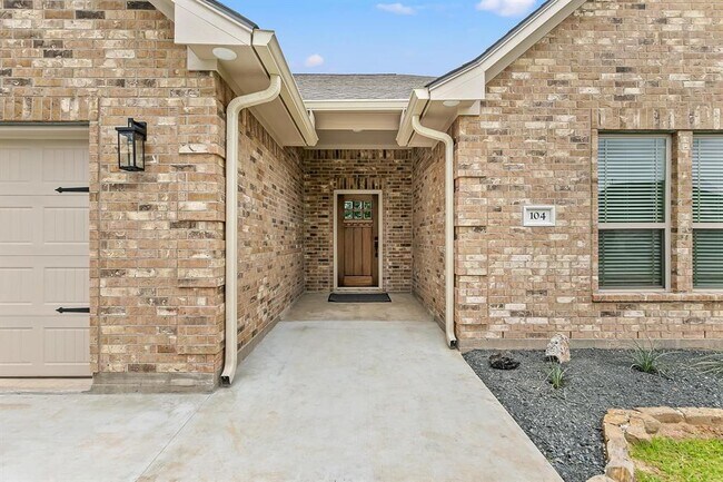 Foto del edificio - 104 Majestic Oak Cir