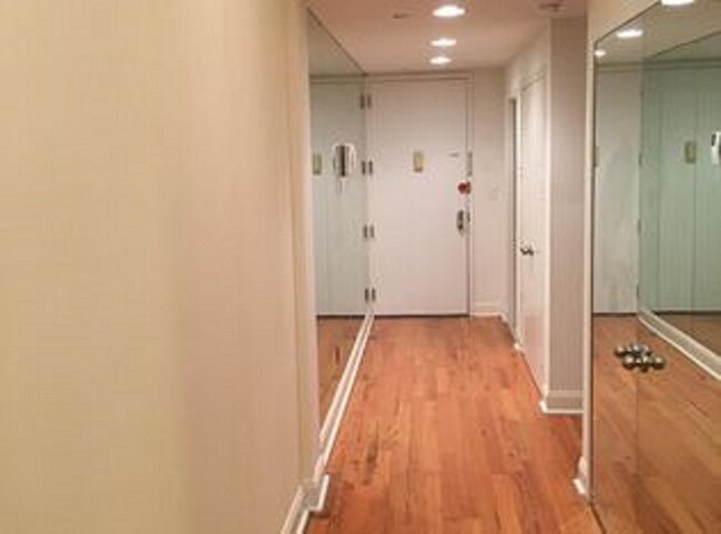 Foto del edificio - 237 Great Neck Rd