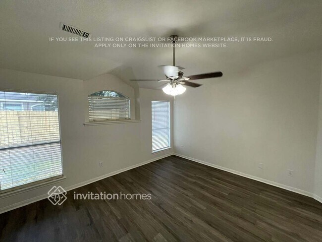 Foto del edificio - 15726 Stiller Park Dr