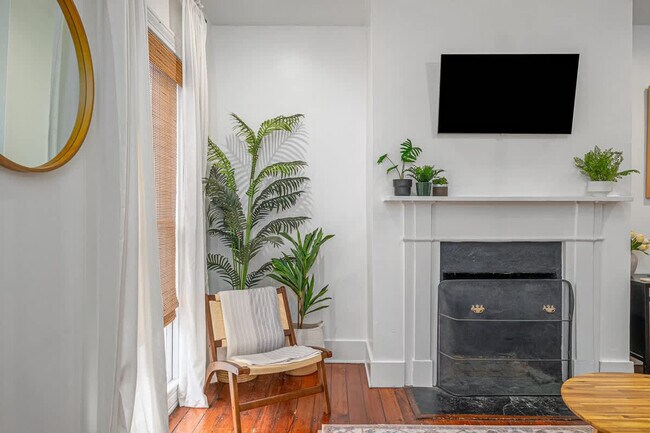 Building Photo - 505 E Mc Donough St