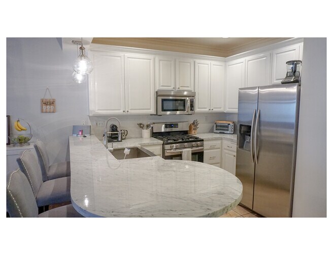 Foto del edificio - 4360 Ventura Canyon Ave