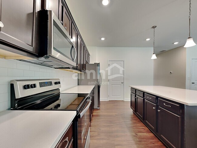 Foto del edificio - 2052 Windsor Park Ave