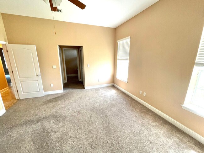 Foto del edificio - 167 Brooks St SE