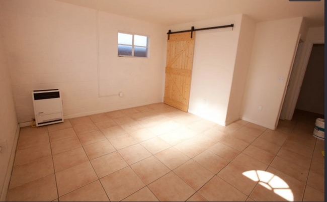 Foto del edificio - 404 E Orange St