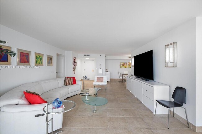 Building Photo - 4000 Towerside Terrace