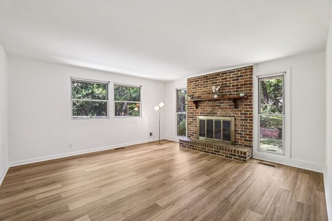 Photo - Charming Ranch Style Home With Spacious Basement in Brookhaven