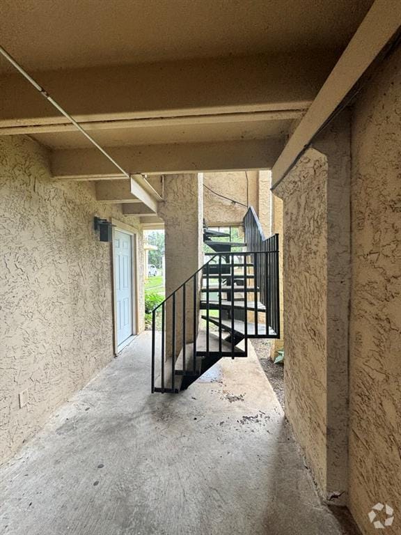 Building Photo - 5918 Lago Vista Way