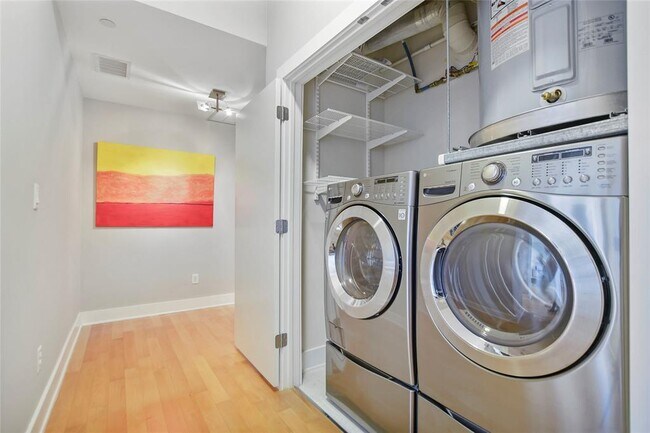 Foto del edificio - 603 Davis St