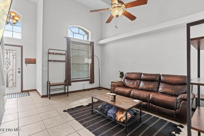 Building Photo - 11333 Manuel Moreno Dr