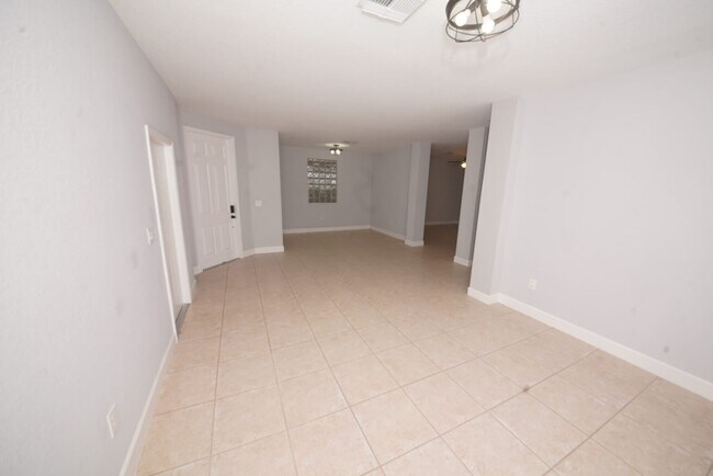 Foto del edificio - 5095 Rambler Rose Way