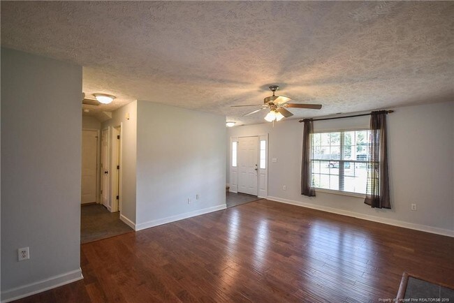 Building Photo - 389 Ribbon Oak Ct