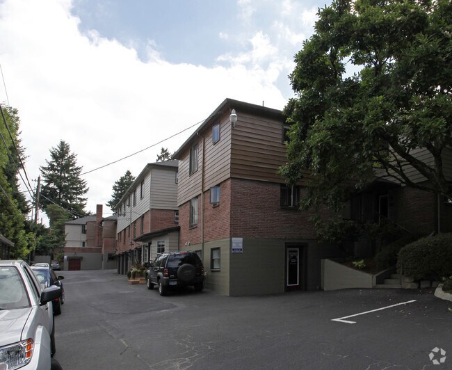 Foto del edificio - Uptown at Lake Oswego