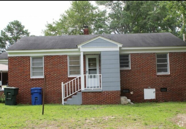 Building Photo - 113 Ruth St