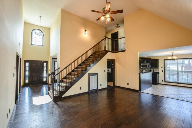 Foto del edificio - Pet Friendly with No Backyard Neighbors!