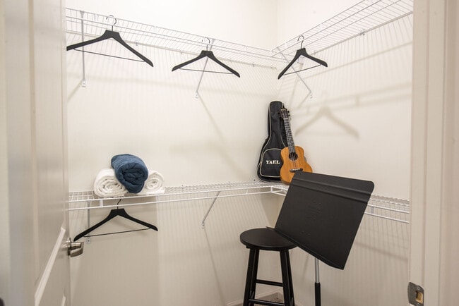 Building Photo - The Julington