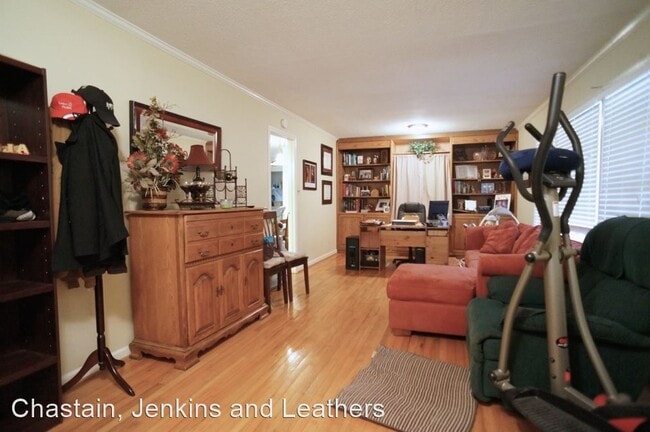 Building Photo - 3 br, 2 bath House - 130 Sunnybrook Drive