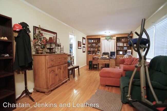 Foto del edificio - 3 br, 2 bath House - 130 Sunnybrook Drive
