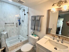 Building Photo - 548 Durham Cir