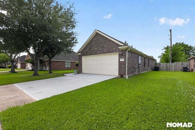 Building Photo - 6504 Patridge Dr