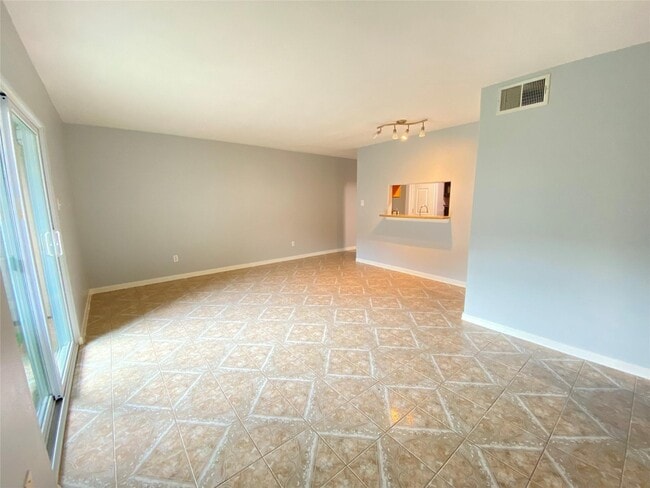 Building Photo - 215 Postoffice St