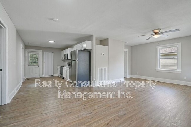 Building Photo - 512 Martin St