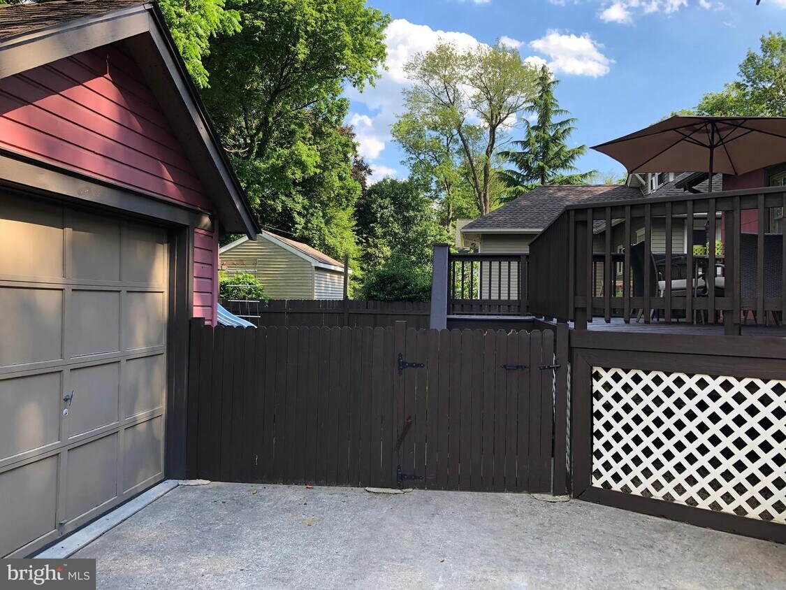 125 Leslie Ave, Merchantville, NJ 08109 House for Rent in