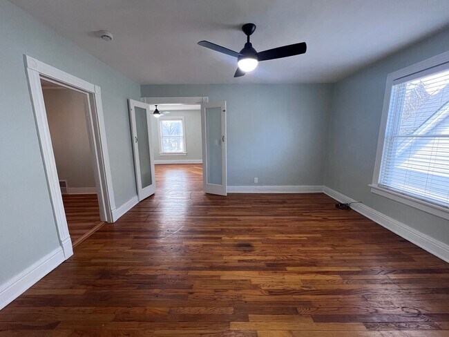 Foto del edificio - East Hills upper duplex!