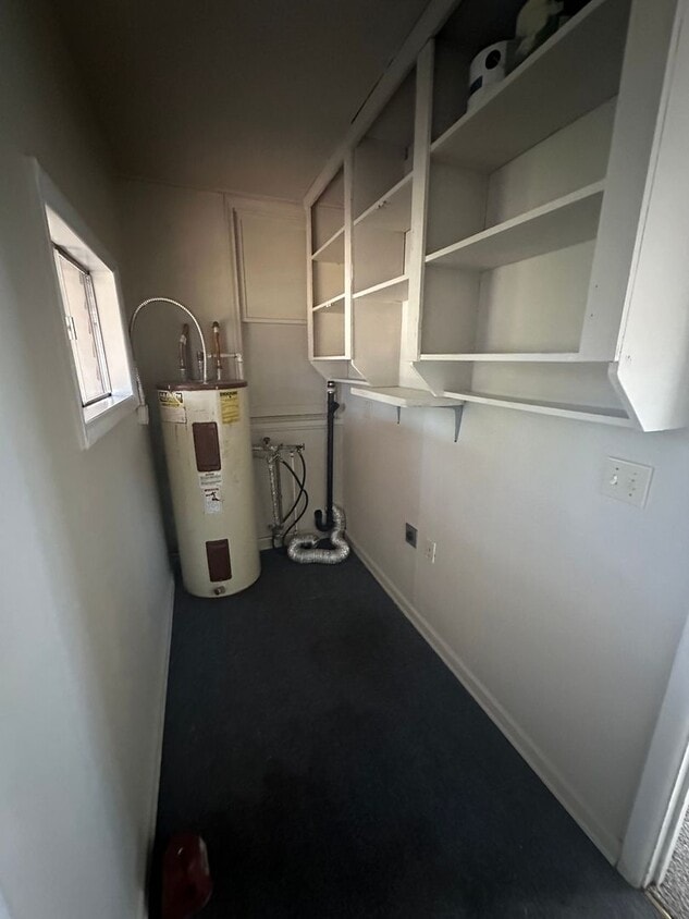 Primary Photo - 2 bedroom 1 bath home