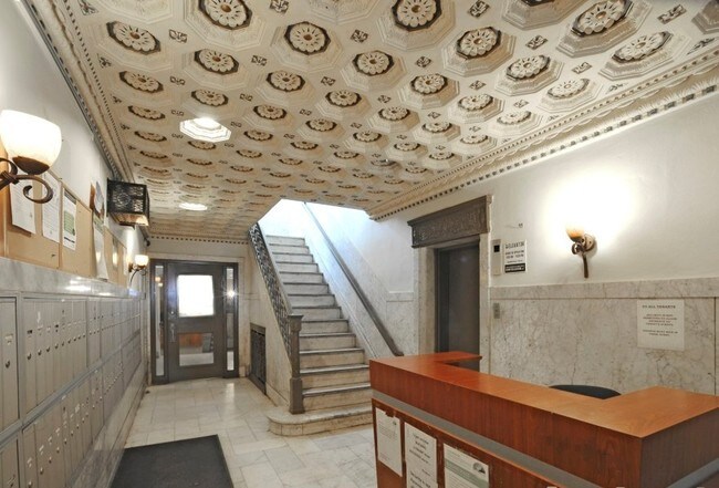 Foto del edificio - 741-53 E 79th St