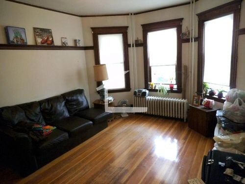 Foto del edificio - 300 N Harvard St