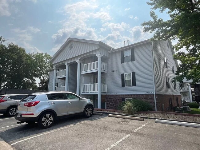 Building Photo - 4300 Arrow Tree Dr