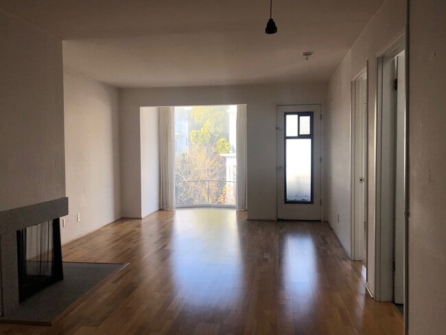 Living/Dining Space - 2173 California St