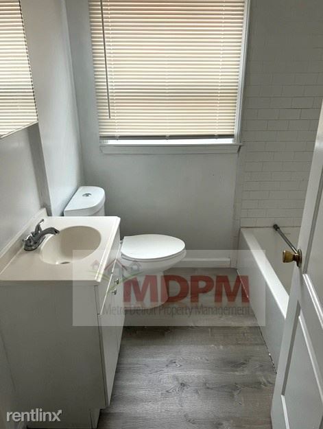 Foto del edificio - 3 br, 1 bath House - 15301 Stout St