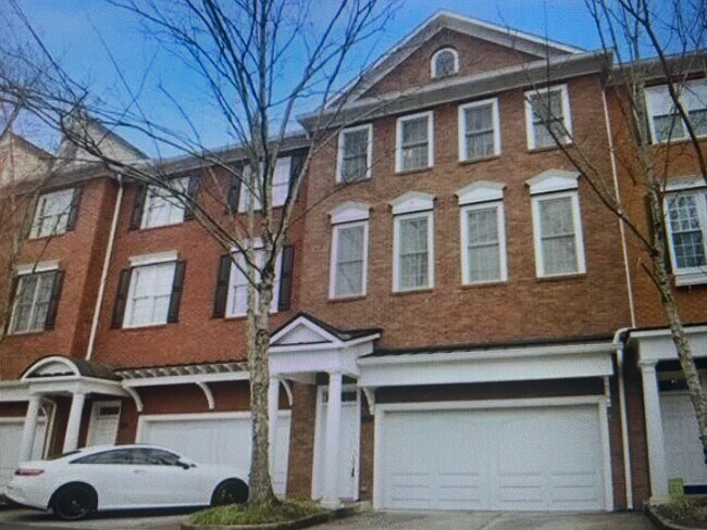 Foto del edificio - 1275 W Spring St