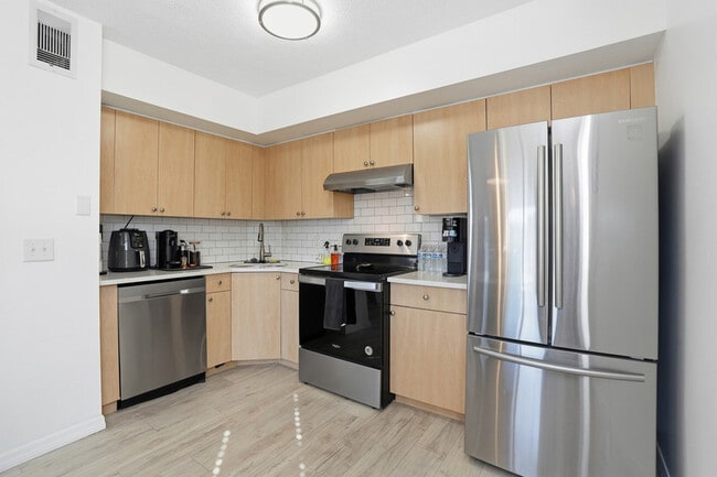 Foto del edificio - 8617 River Homes Lane