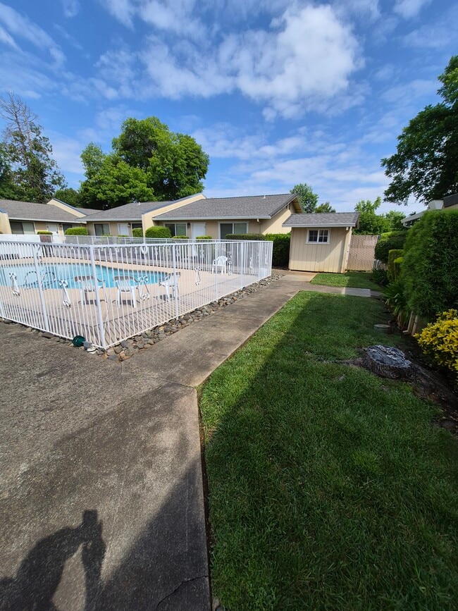 Building Photo - 2510 Hartnell Ave
