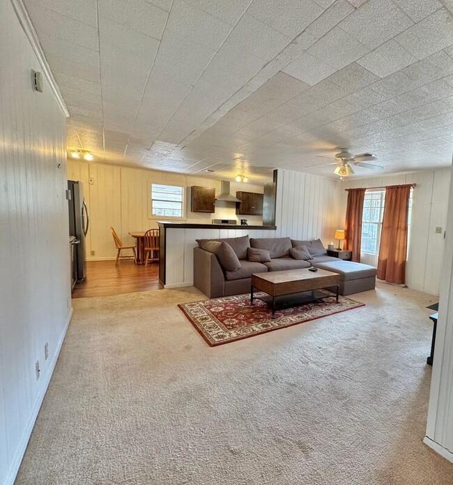 Foto del edificio - 6226 Summerhill Pl