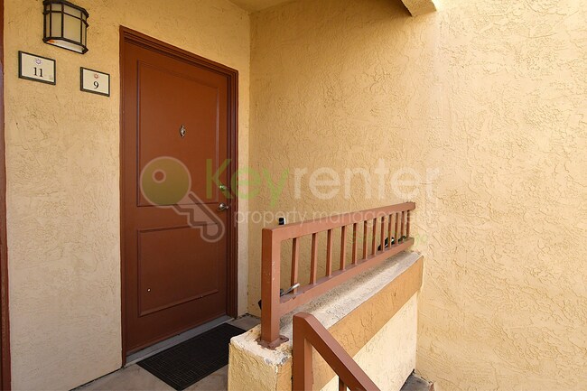 Foto del edificio - Rancho Bernardo condo| Villa Taviana | Poway School District|