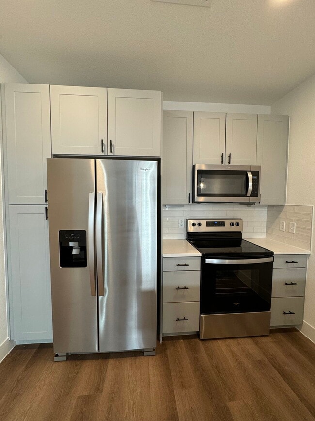 Photo - 305 Maple St Apartment