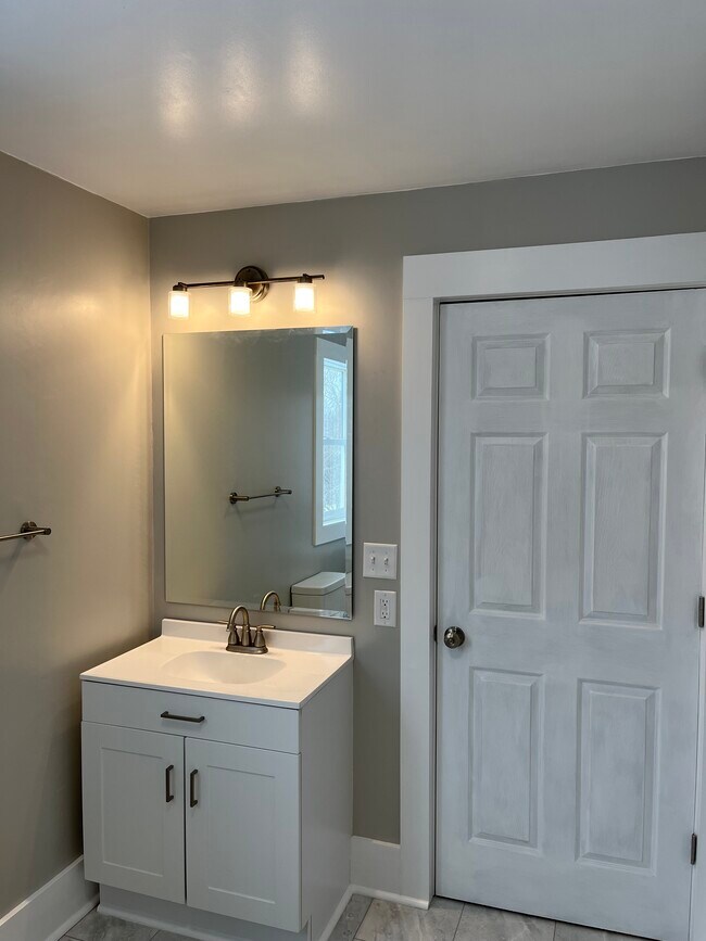 Foto del edificio - 1227 W 22nd St