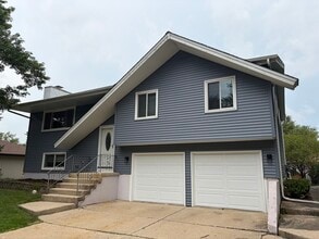Building Photo - 716 Kemah Ln