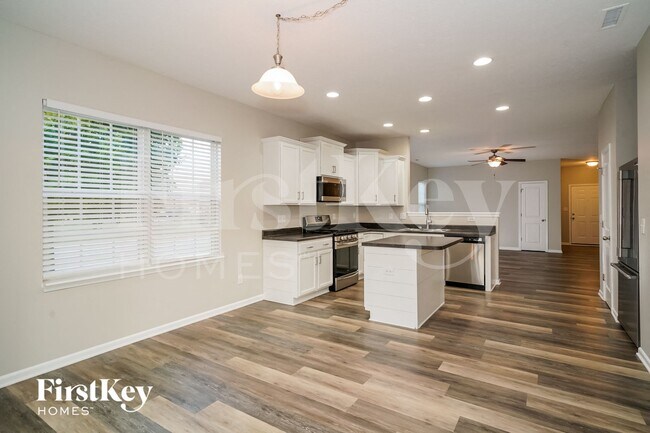 Building Photo - 2407 Twinleaf Drive