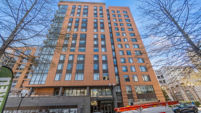 Building Photo - 2000 Clarendon Blvd