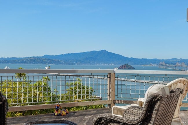 Foto del edificio - 245 Water St