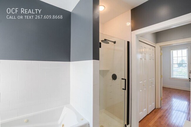 Building Photo - Fantastic Fairmount Three Bedroom / Three ...
