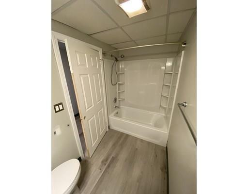 Foto del edificio - 118 Maple St