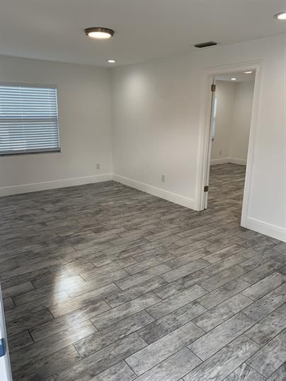 Foto del edificio - 4908 W Ingraham St