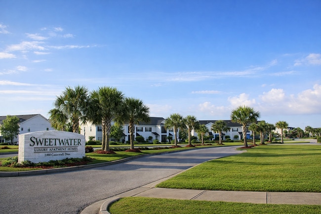 Front Entrance - Sweetwater