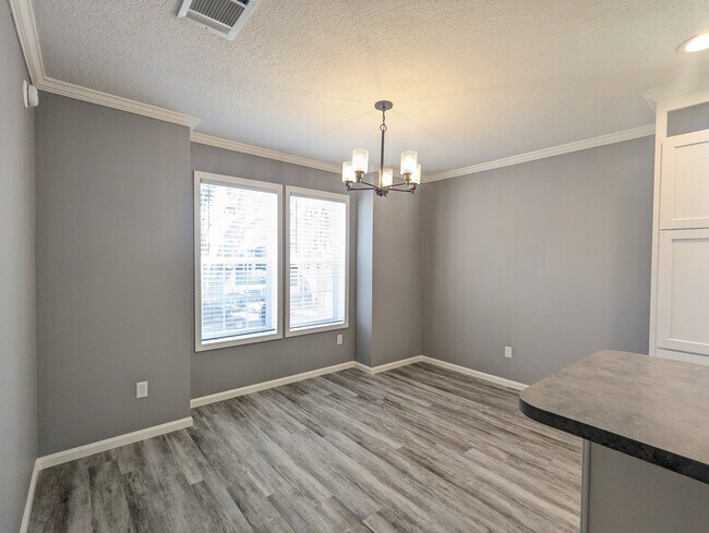 Foto del edificio - 602 Choo Choo Ln